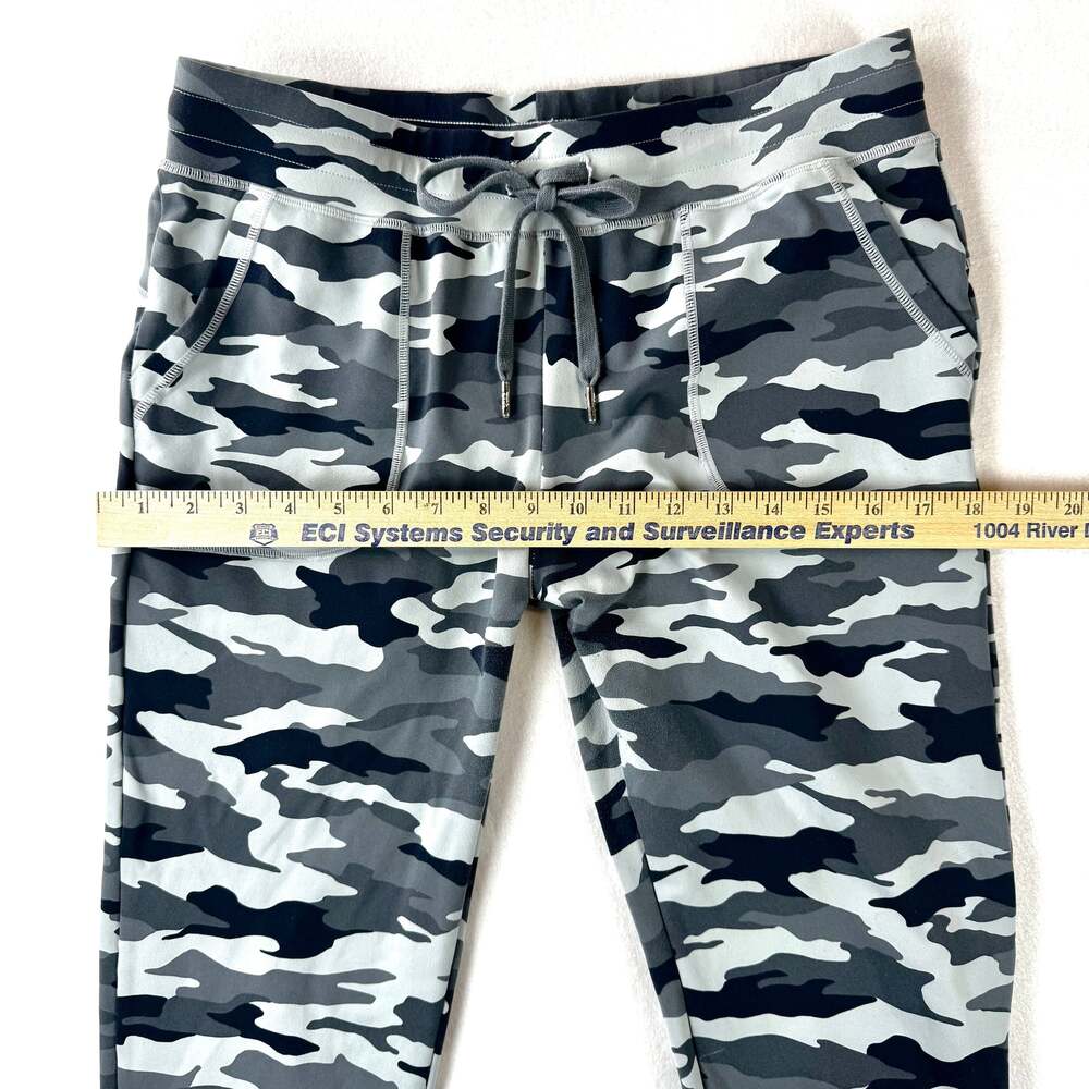 ZYIA Active Gray Camo Unwind Joggers - Picture 4 of 9